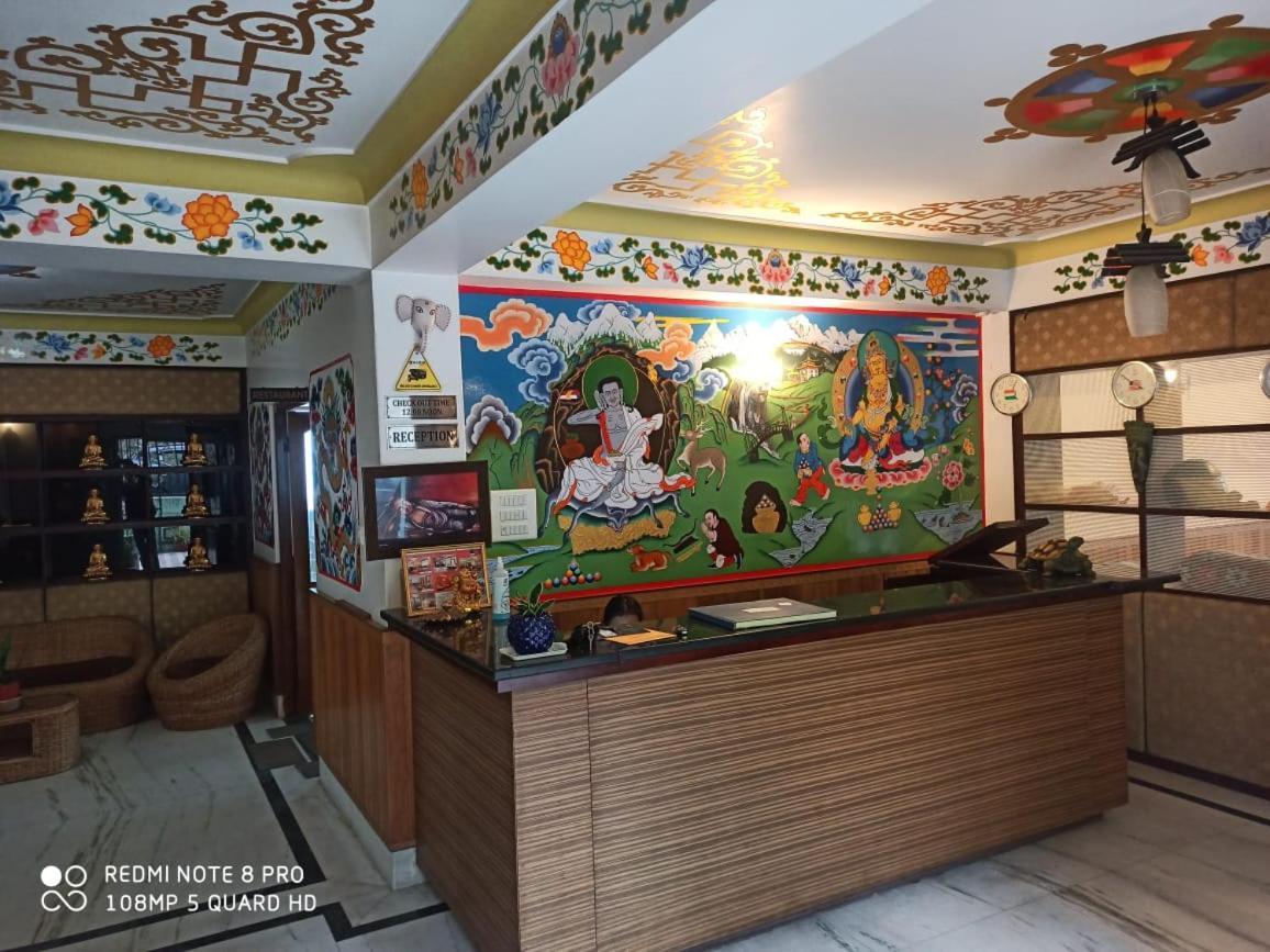 Dwang Rumtek Resort Tādong Екстериор снимка